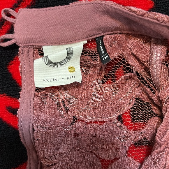 Anthropologie Pink Mauve Lace Top feminine - Picture 7 of 7